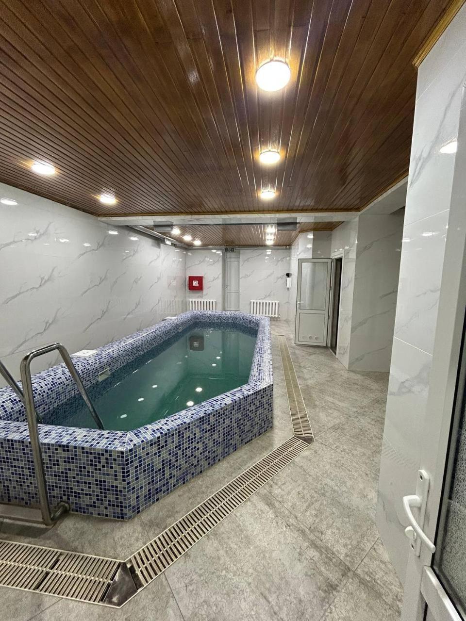 Hotel Konus Falesti Eksteriør billede