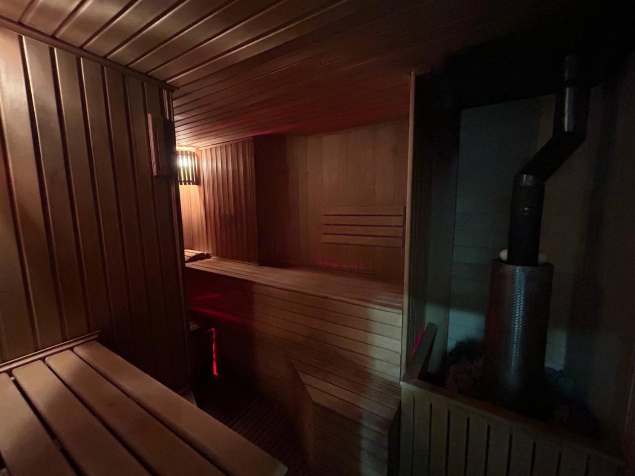 Hotel Konus Falesti Eksteriør billede